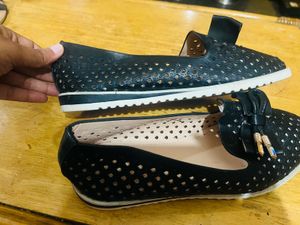 Corsica Black Flats - Size 7