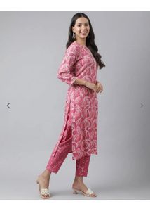 Pink Leaf Print Kurta Set