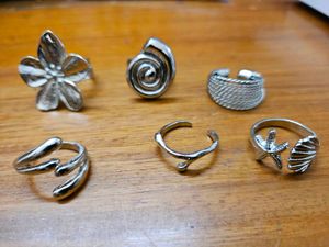 Flower rings set