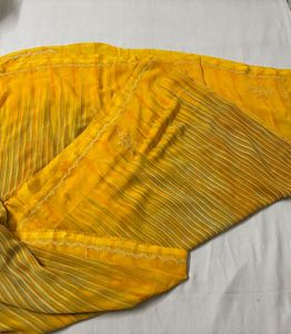 🆕Yellow Embroidered Unused Saree