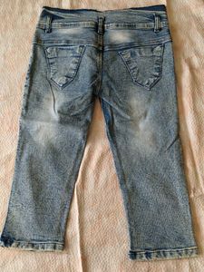 Girls' Blue Embellished Capri jeans
