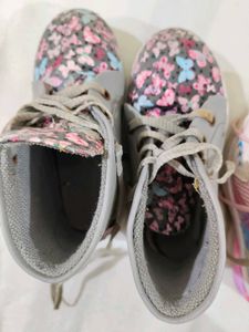 Cute Floral &amp; Butterfly Sneakers