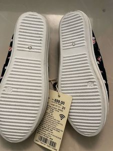 Floral Print MAX Girl Shoe