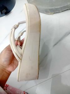 DressBerry Platform Heels