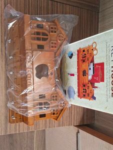 Key Holder - House Shaped Wooden style Decor
