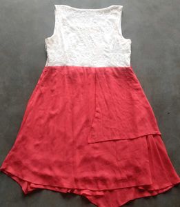 Chic Lace &amp; Ruffle Dress