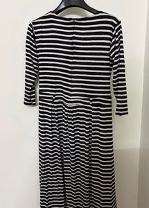 Casual Black and White Striped A-Line Midi Dress