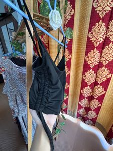Pre loved! Crop top.