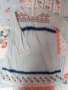 Embroidered Tie-Dye Kurta