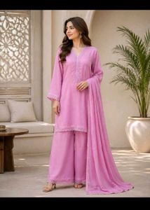 Pakistani Beautiful Lavender Kurta Set