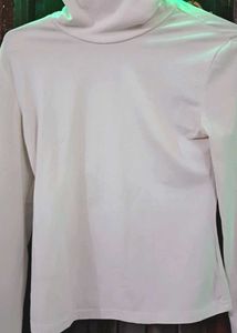 Chic White Ruched Long Sleeve Top