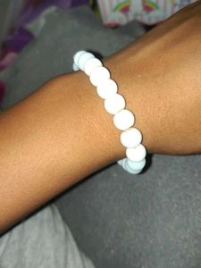 White Beaded Evil Eye Bracelet