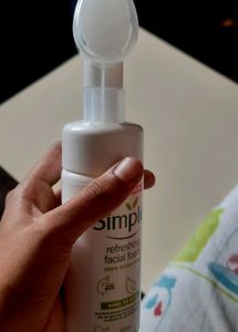 !! Simple Kind To Skin Refreshing Facial Foam