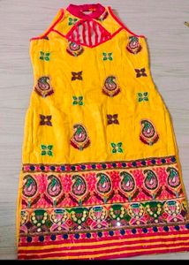 Ethnic Kurta Set - Vibrant kutchi work Design