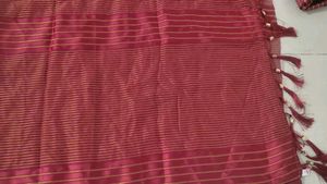 Elegant maroon Striped Saree