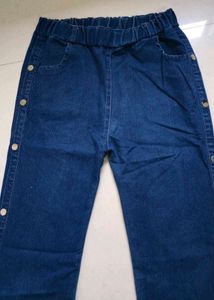 Stylish Flared Jeans with Button Detail