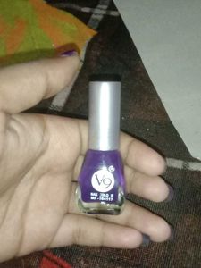Green Claw Clip&amp;a nailpolish