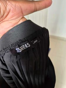 Sassafras Large Black Plain Maxi Skirt