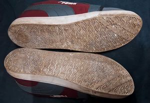 Puma Sneakers