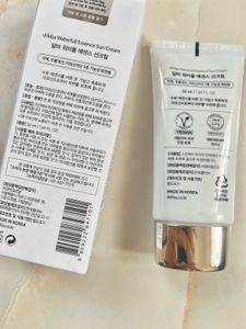 d'Alba UV Essence Waterfull+ Sun Cream