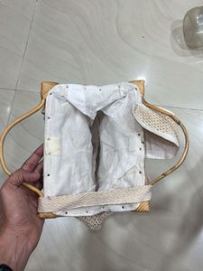 jute  Handbag with Wooden Handle