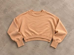 PEACH BEIGE CROPPED KNIT SWEATER