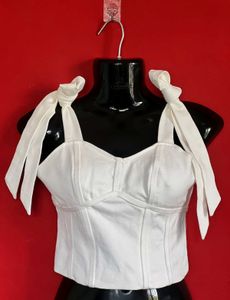 Chic White Tie-Strap Crop Top
