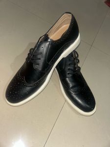 Stylish Black Oxford Shoes
