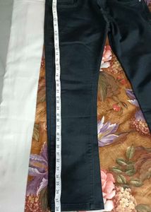 Men's Black Jeans - Stylish Denim