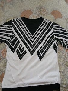 Graphic Print Long Sleeve Top