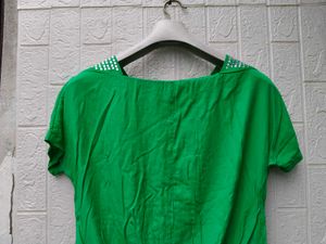 New with tag Green Cute Korean Top