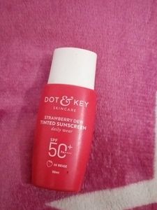 Dot & Key Strawberry Tinted Sunscreen SPF 50+