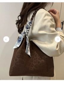 Stylish Leopard Print Shoulder Bag