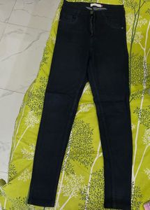 Classic Black Skinny Jeans