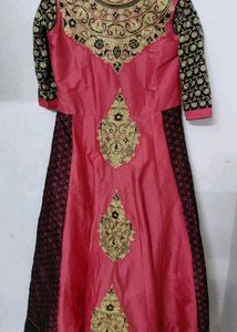 Embroidered Pink Lehenga Choli Set