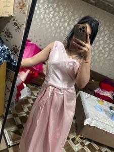 Elegant Pink One-Shoulder Gown🎀❤️🦋