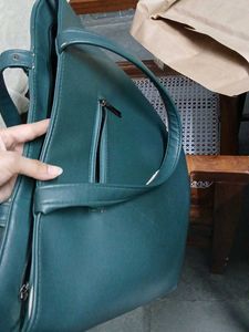 Spacious Tote Bag