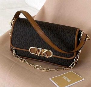 MICHAEL KORS PARKER SLING*  WD BOX