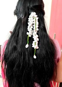 Floral Hair Accessory , Adjustable Gajra 🌸
