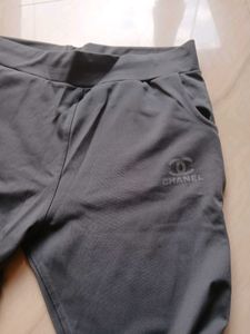 Grey pent