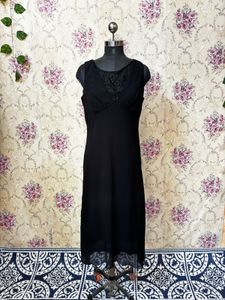 Elegant Black Sleeveless Dress