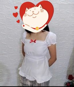 Xs , White top