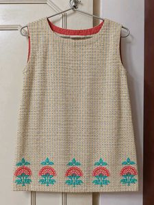 Max Linen Cotton Embroidered Sleeveless Kurta Top