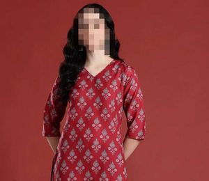 Floral Printed V-Neck Straight Kurta