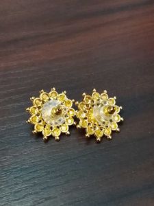 Exquisite Gold Stud Earrings