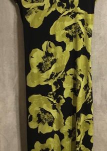 Chic Floral Sleeveless Wrap Dress