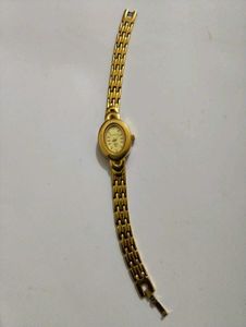 Elegant Gold Tone Women's Watch