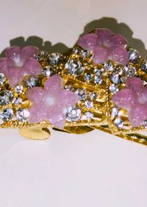 ✨ Elegant Rhinestone Floral Hair Clips – Set of 3