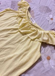 Chic Yellow off shoulder Ruffled Tank Top