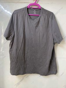 H&amp;M Regular Fit Tshirt - XXL (worn once)
